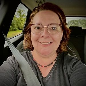 Meet your Posher, Monica